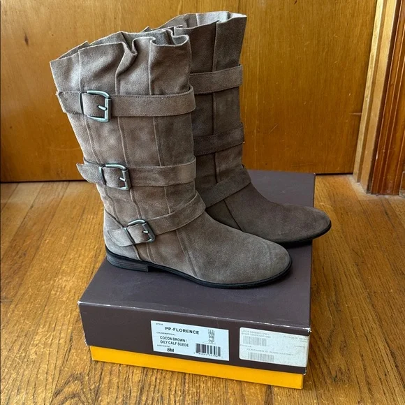 Women’s Hive & Honey Florence Boots. Size 8 - Picture 2 of 8